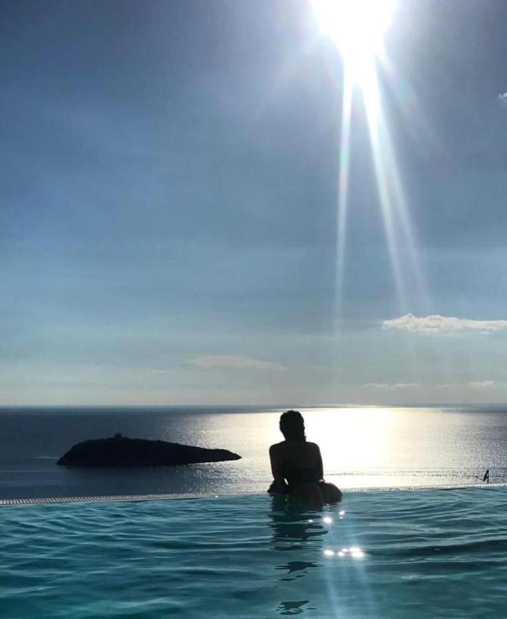 Luxury Villa Blue&Blanc Piscina A Sfioro Isola Diamante Exterior photo